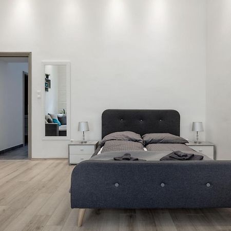 Elegant Studio In Central Boedapest Buitenkant foto