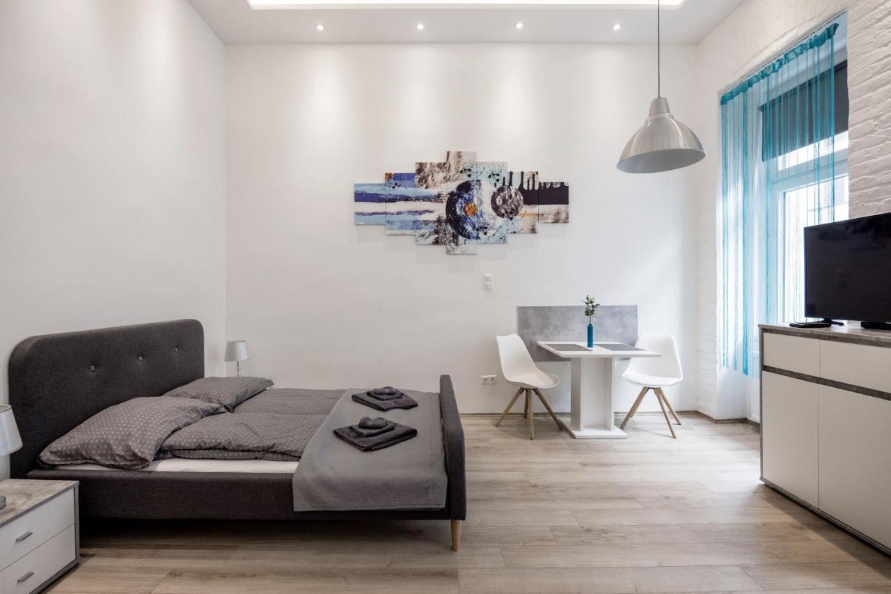 Elegant Studio In Central Boedapest Buitenkant foto